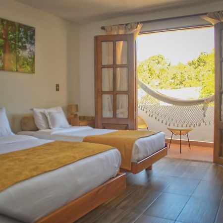 מינקה Hotel On The Rock מראה חיצוני תמונה